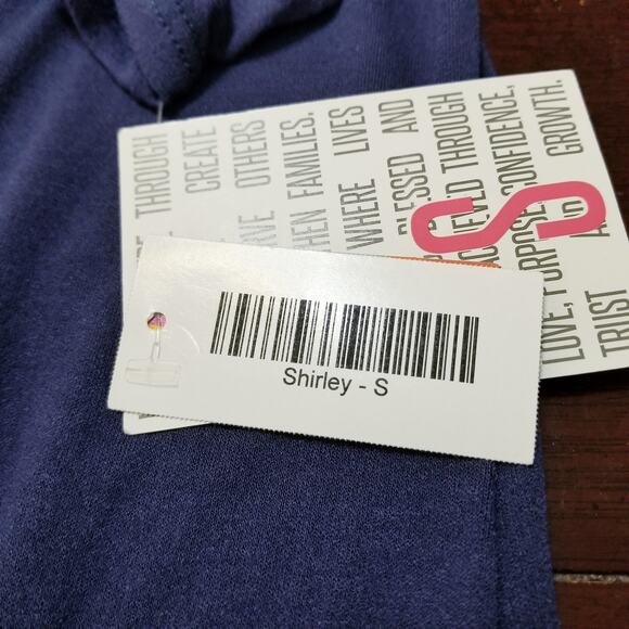 NWT's - LulaRoe Cardigan KIMONO Shirley Navy Blue Color Water Fall Front Size S - Picture 6 of 8